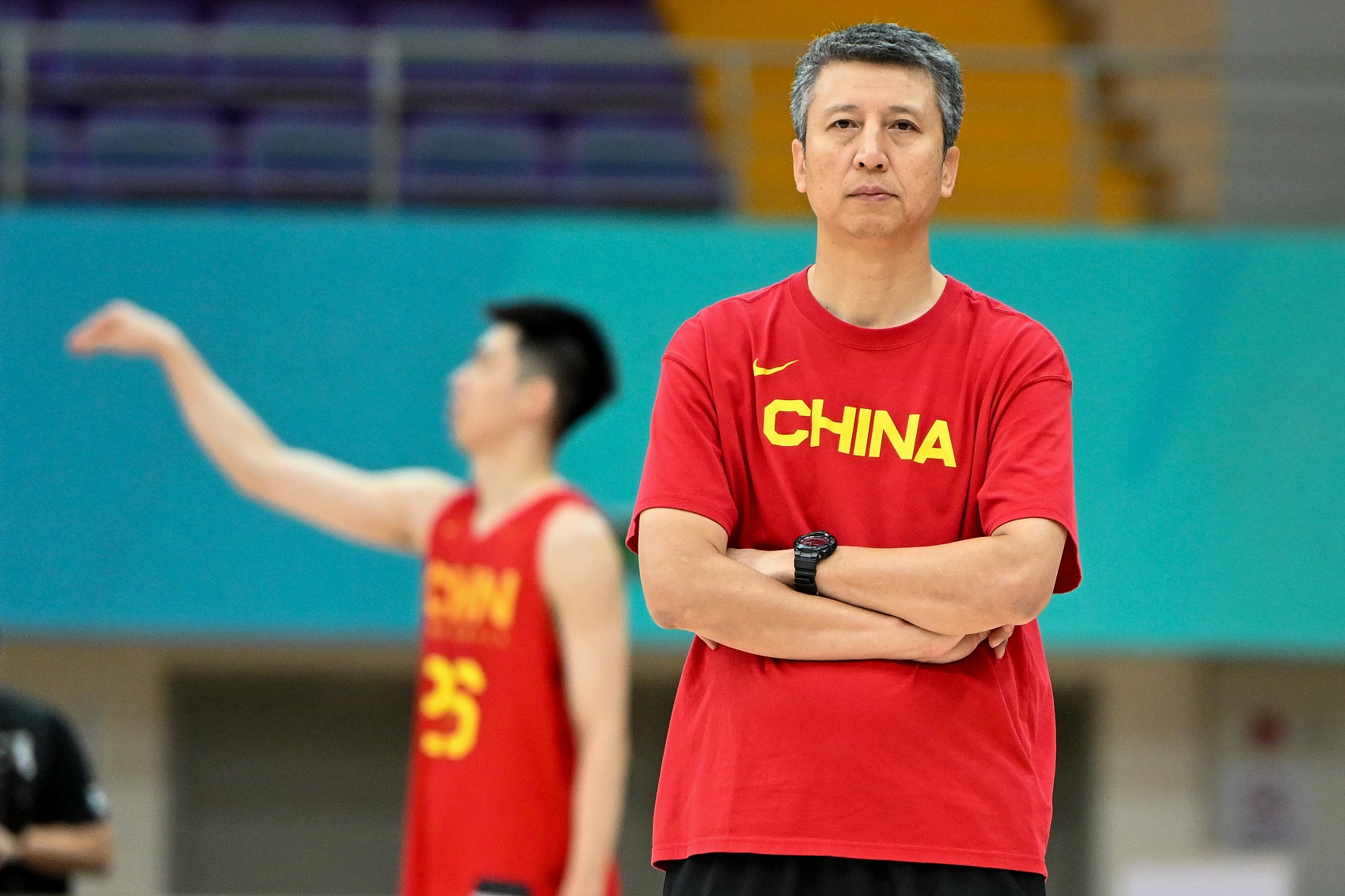 付政浩:中國男籃嚴禁私自外出就餐&點(diǎn)外賣(mài) 違者罰款1萬(wàn)&通報批評